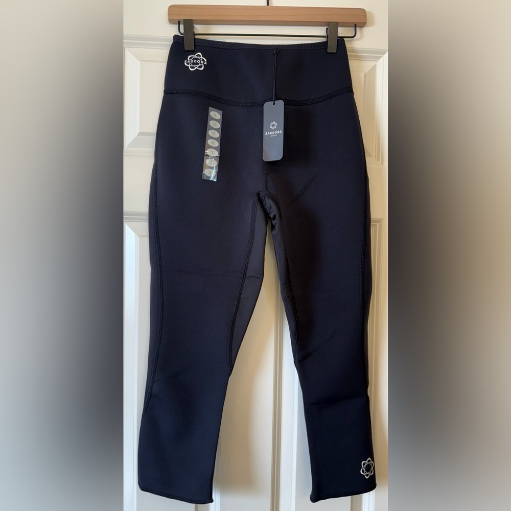 NWT Zaggora Athletic Neoprene Leggings Black Size Small